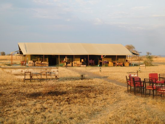 Serengeti-Heritage-Camp (1)